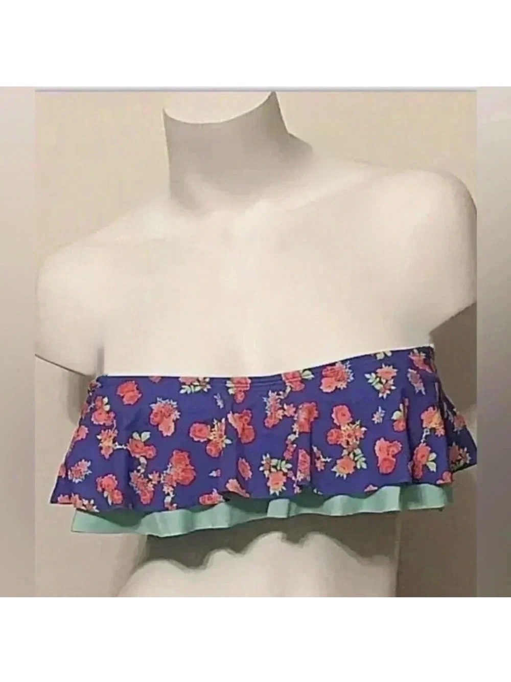 🆕BONGO PURPLE ROSE FLORAL FETE FLOUNCE STRAPLESS  BIKINI TOP S🆕